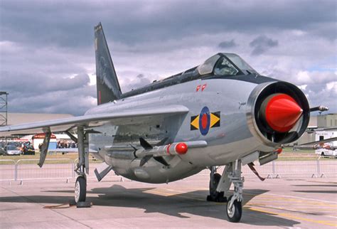 Blog de Aviones de Caza y Ataque: English Electric / BAC Lightning