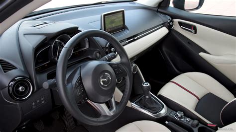 2016 Mazda2 - Interior | Caricos