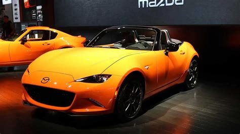 2019 Mazda MX-5 Miata 30th Anniversary Edition Rolls Into Chicago [UPDATE]