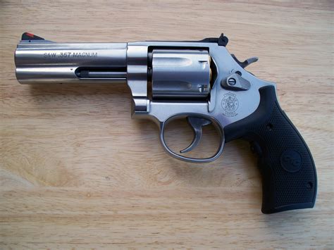 The 5 Best Revolvers (Ruger and Smith & Wesson Made the Cut) | The ...