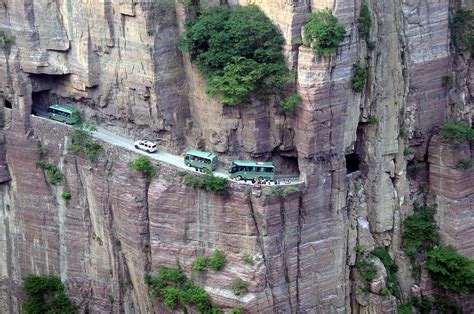 Top 22 Most Dangerous Roads in the World - 2015