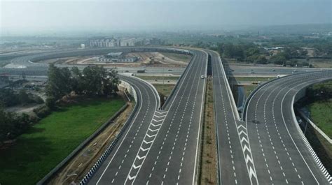 Delhi-Mumbai Expressway: NHAI bars entry of 2-wheelers, 3-wheelers and ...