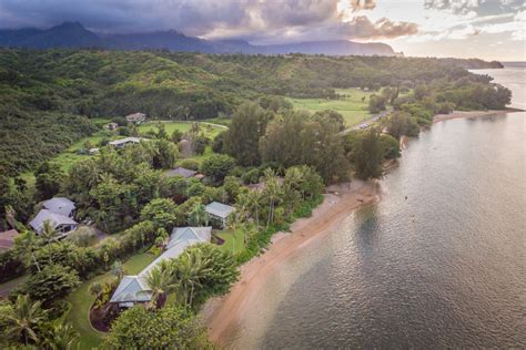 Anini Beach Front Home Rental: Four Bedroom Luxury Villa on Anini Beach, Kauai - Blue Sky Luxury ...