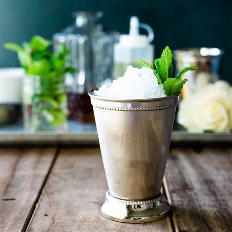 Authentic Kentucky Derby Mint Julep Recipe | Besto Blog