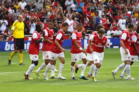 Arsenal goal celebration editorial photography. Image of champions ...