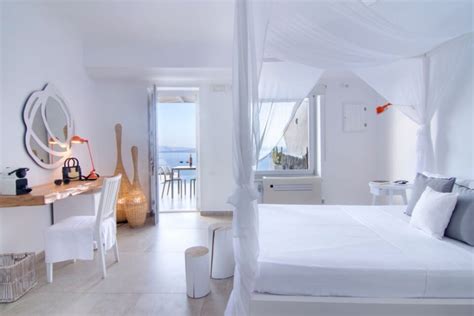 Infinity Pool Suites - Santorini Hotel | Secret Suites & Spa