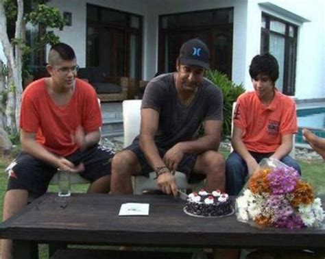 Wasim Akram Celebrating His Birthday With Sons Taimur And Akbar ...