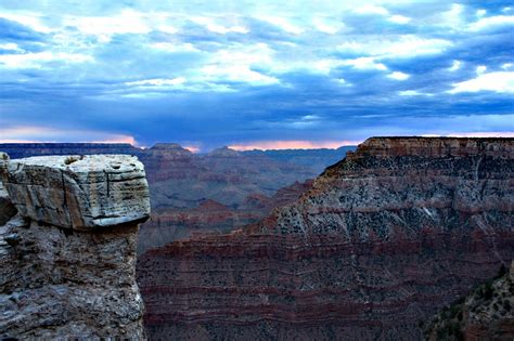 Sunrise at Mather Point in the Grand Canyon – Yellow Van Travels