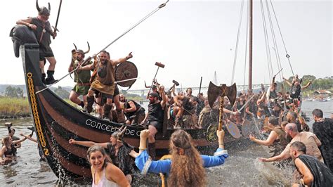 Viking festival re-enacts coastal invasion