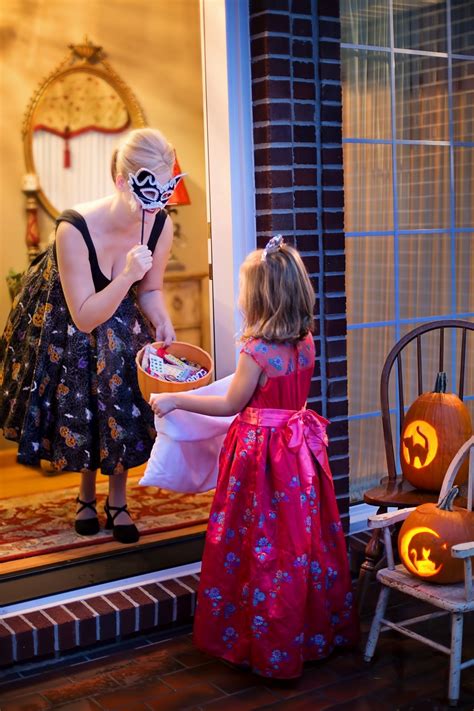 Should kids go trick-or-treating? Here's how to make Halloween less scary