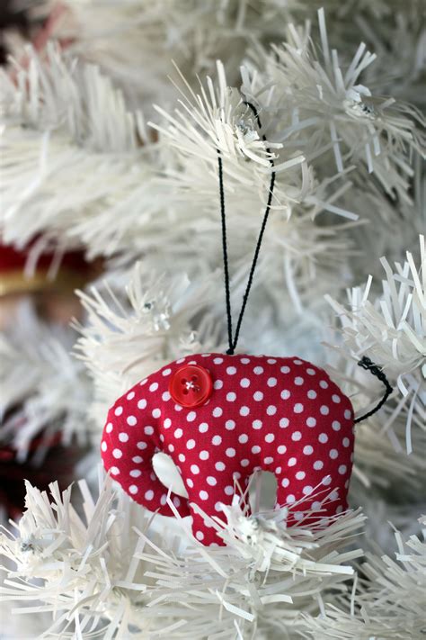 Chiang Mai (Tailandia) Elephant, Novelty Christmas, Christmas Ornaments, Holiday Decor, Home ...