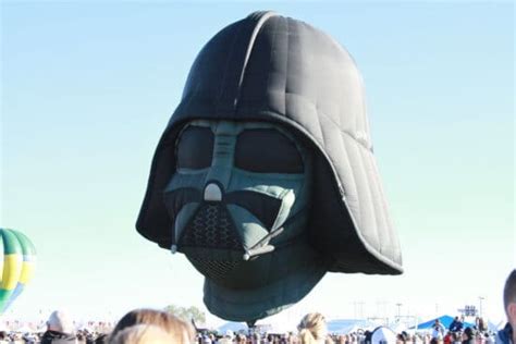 Darth Vader and Master Yoda Balloons invade the sky for 2018 ...