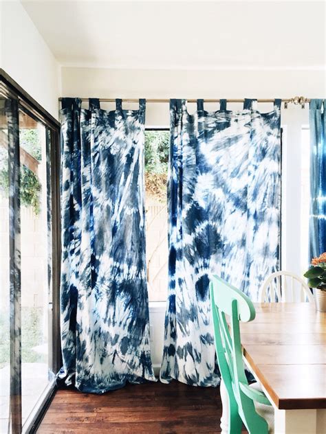 17 Beautiful Decorative Uses of Shibori Indigo Patterns