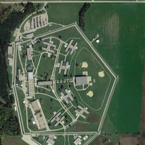 Fox Lake Correctional Institution in Fox Lake, WI (Google Maps)