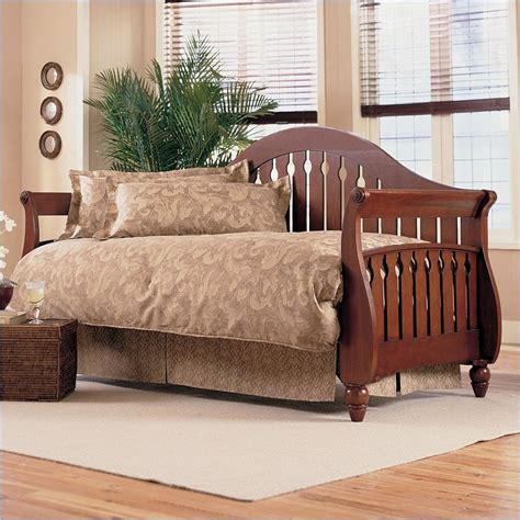 Fraser Wood Daybed in Walnut Finish with Pop-Up Trundle - B50118-450029-PKG