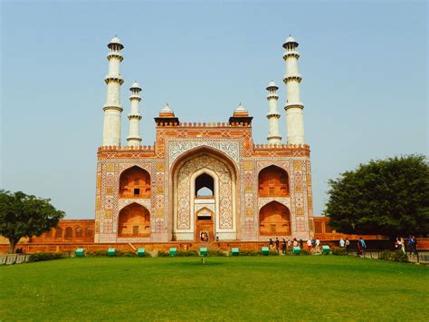 Things you need to know before visiting Taj Mahal - TripNxt Blog