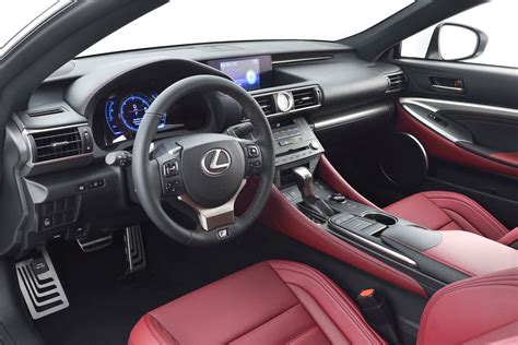 Lexus RC F SPORT Interior