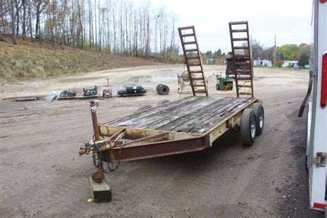 Tandem-Axle Trailer (NO TITLE) - Lee Real Estate & Auction Service