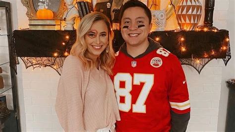 Couple’s 2020 Taylor Swift-Travis Kelce Halloween costumes break ...