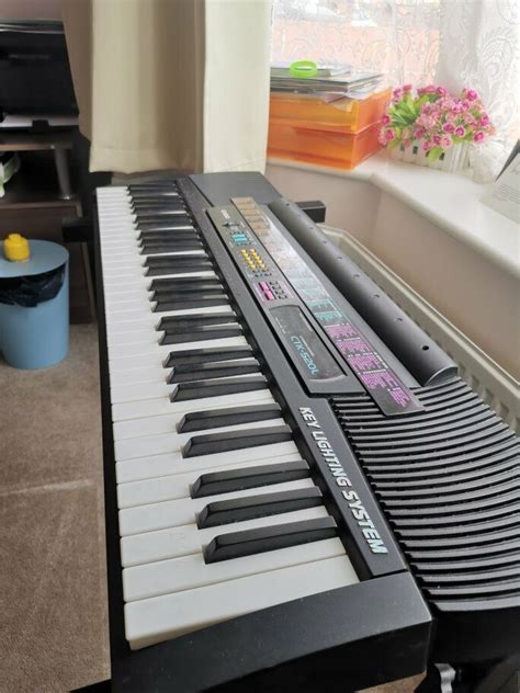 Casio CTK-520L Beginners Electronic Portable Piano Keyboard 61 Light Up ...