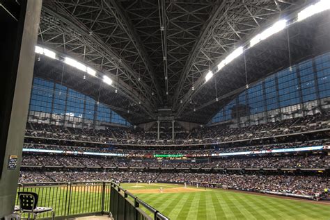 Milwaukee Brewers Stadium by TThor on deviantART