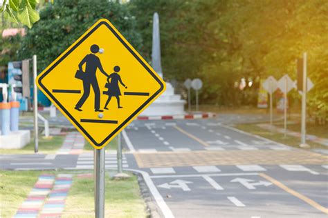 Pedestrian Safety: 8 Elements of a Successful Campaign - Advocacy Advance