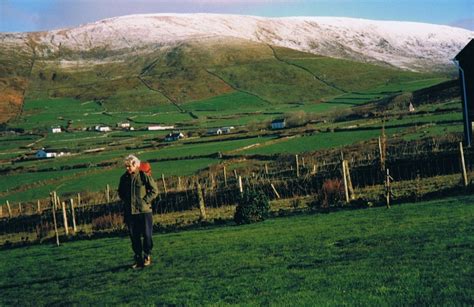 Hiking trail Ireland Dingle way | Oranginas