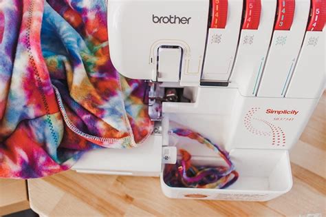 How to make a wearable fleece blanket with hood | Brother