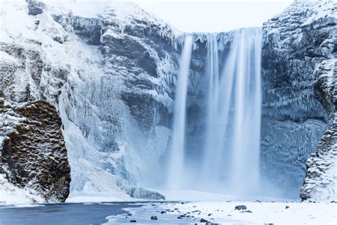 - Iceland 24 - Iceland Travel and Info Guide : Skógafoss Waterfall ...