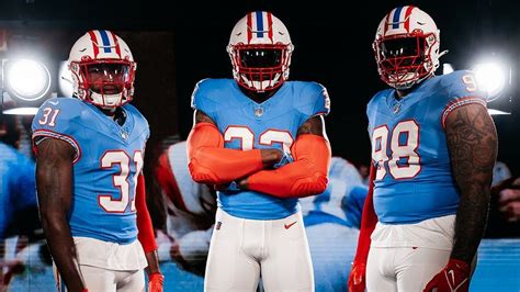 Tennessee Titans Pay Homage to Oilers with Throwback Uniforms - Archysport