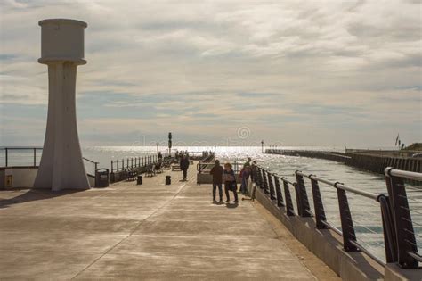 Littlehampton Pier in Sussex, England Editorial Image - Image of water ...