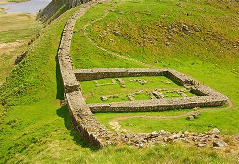 10 Facts About Hadrian’s Wall | History Hit