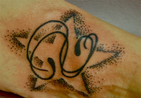 Das Stern Tattoo und seine Bedeutung