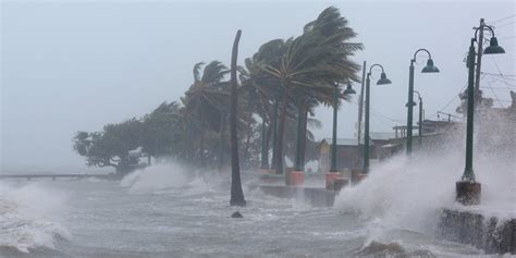 What is the Saffir-Simpson Hurricane Wind Scale? | Sporcle Blog