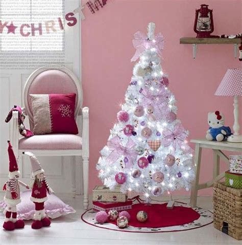 christmas-tree-with-hello-kitty-theme – HomeMydesign