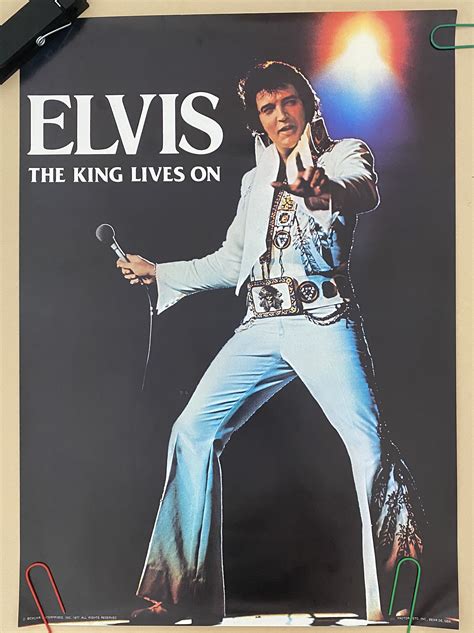 Novelty 1970s Elvis Presley black light poster replica magnet new! rfe.ie