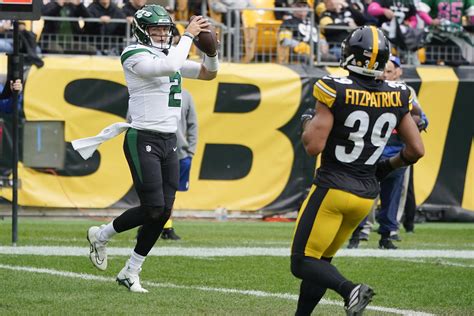 Zach Wilson catches touchdown in Jets return against Steelers