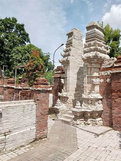 Historical Tomb of Sunan Giri Stock Photo - Image of java, giri: 244153810