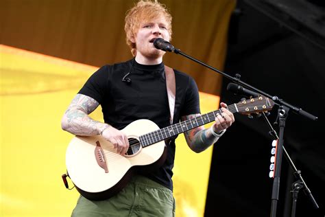 Ed Sheeran - KomilEleesha