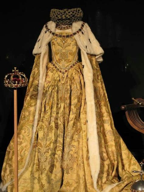 Elizabeth I's coronation dress, used in January 1559: | Historical dresses, Coronation dress ...