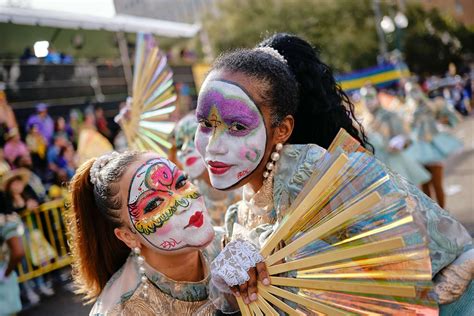 Mardi Gras kicks off in New Orleans - ABC News