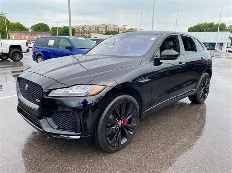 Pre-Owned 2017 Jaguar F-PACE S AWD AWD Sport Utility