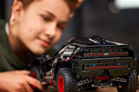 LEGO Technic Audi RS Q e-tron (42160) Set: Not Just For Kids; Car Enthusiasts Will Be Swoon Over ...