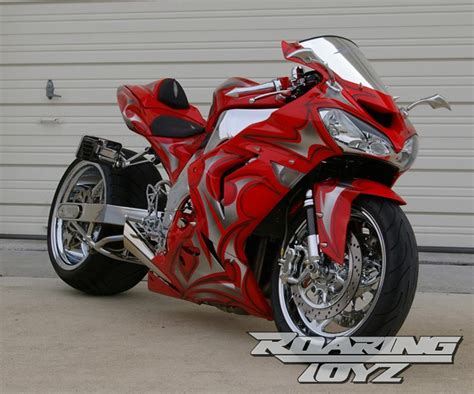 Custom Kawasaki ZX10 Wide Tire Kit | Roaring Toyz