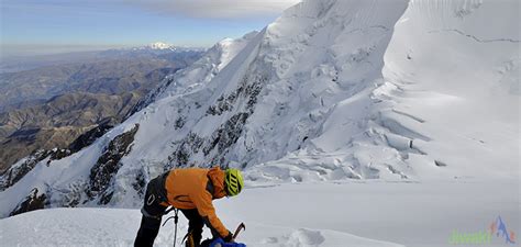 Climbing Illimani in Bolivia / la paz / Mountaineering / Cordillera real