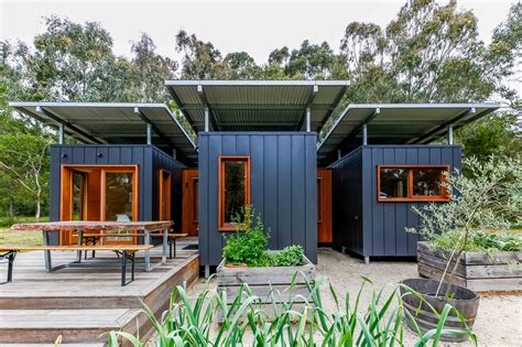 Living Big in a Tiny House - 3 x 20ft Shipping Containers Turn Into Amazing Compact Home