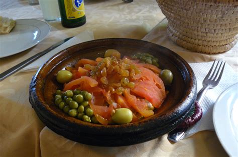 File:Moroccan food-08.jpg - Wikimedia Commons