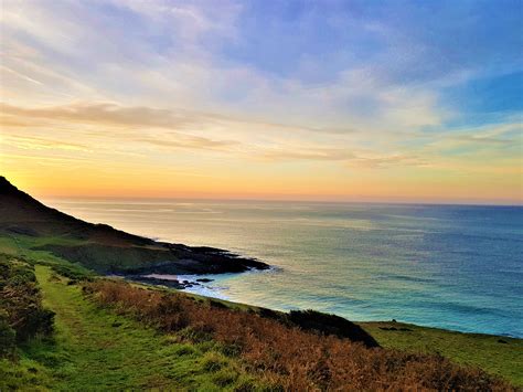 5 Amazing Reasons To Visit Devon - life out the hive