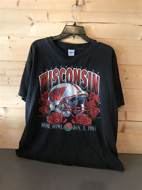 Vintage 1990s Wisconsin Badgers Rose Bowl Salem Tag Over | Etsy | Print t shirt, Wisconsin ...