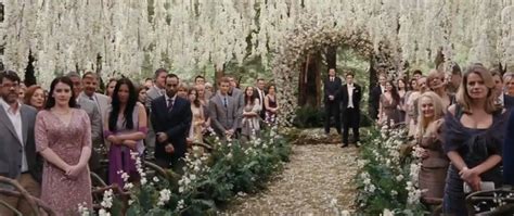 Twilight, outdoor wedding | Boda de crepúsculo, Boda de bosque encantado, Boda en un bosque